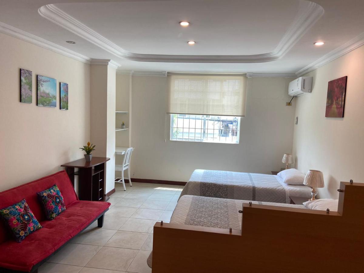 גוויאקיל Doral Suite ¡Cerca Del Aeropuerto! מראה חיצוני תמונה