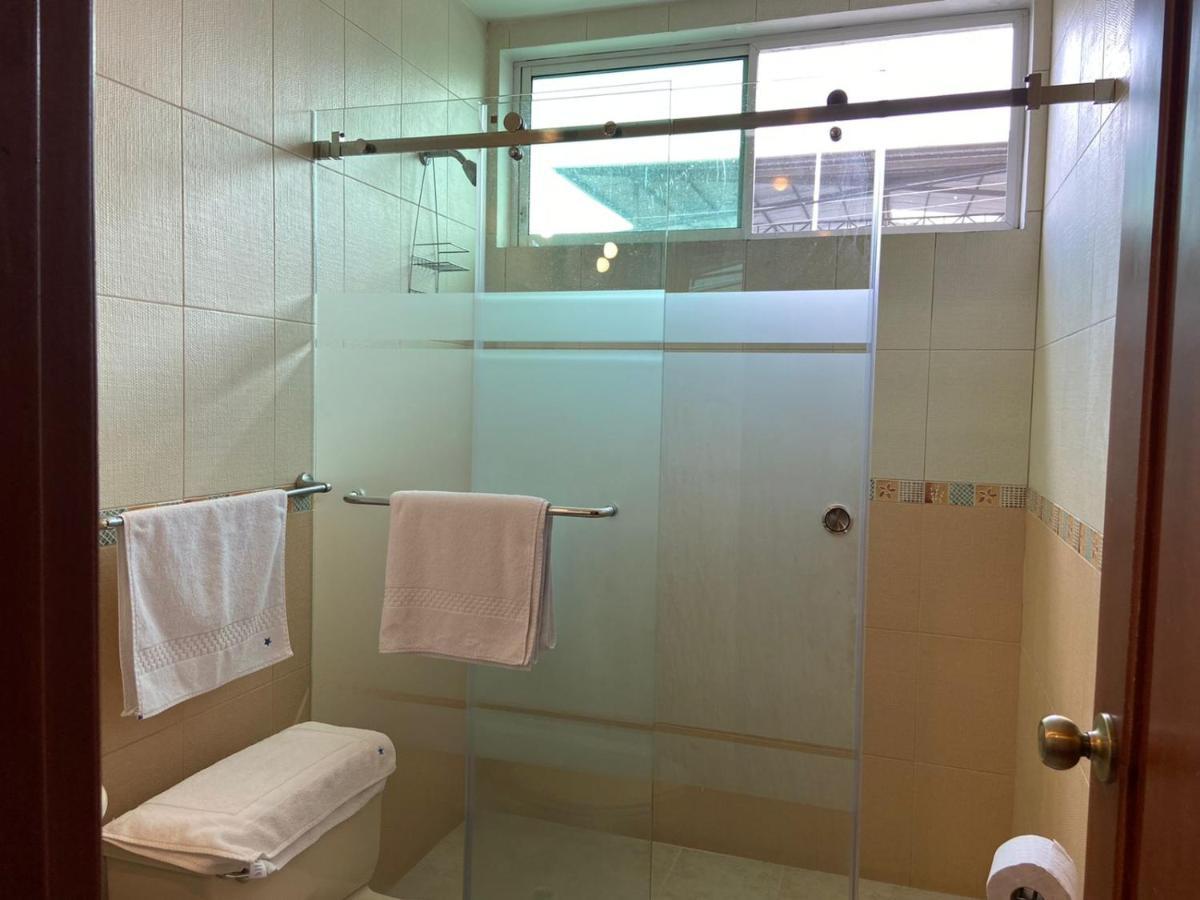 גוויאקיל Doral Suite ¡Cerca Del Aeropuerto! מראה חיצוני תמונה